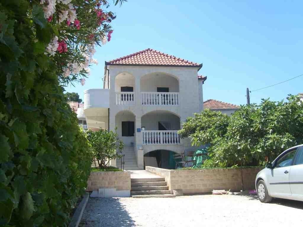 Apartments And Rooms By The Sea Sutivan, Brac - 2943 Eksteriør billede